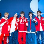 [NCT] 오늘 인가 나럽 월킷 <b>의상</b>