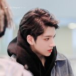 [펜타곤] 이거 무슨 외국 <b>배우</b>처럼