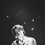 박물관에 <b>전시</b>해야 할 男돌