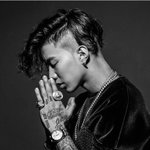 <b>AOMG</b> 소속 멤버들