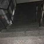 [댓글부탁해] 집 쫓겨나서 <b>공영</b>주차장에서 잔다 ... 위로 좀