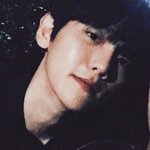 입술 개에바로 트는데 어캄