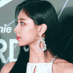 와.. <b>쯔위</b> 눈크기 실감짤인데