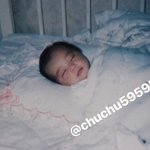 어머니께서 보관하고 있던 <b>베개</b> 공개한 남돌