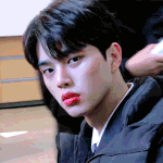 <b>송강</b> 우리 독서실알바생이랑 개똑같이 생김