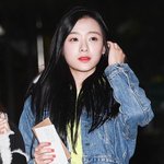 여즘 아이돌들 허리 진심 <b>한줌</b>인듯 ㅅㅂ