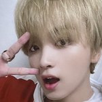 [NCT즌] 근데 이동혁 이번앨범 포카가 <b>올해</b> 포카중에 젤잘나온듯