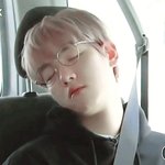 백현이 낑낑대는 거 듣고싶음