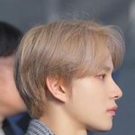 [NCT즌] 김정우 어케 이렇게 예쁘게 생겼냐