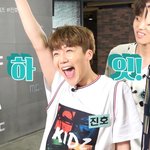 [펜타곤] 우리 <b>진호</b>랑 같이 본다