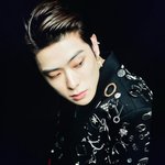 [엔터톡] <b>재현</b> 화보 헤헤