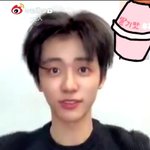 [NCT] 오늘자 자기 <b>폭탄</b>머리 보고 개놀란 바부토끼