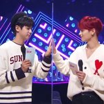 오늘 <b>더</b><b>쇼</b> 김민규옆에 엠씨 누구야?
