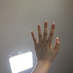 나 손 꼴<b>보디</b>시로어..?