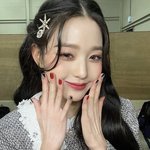 [댓글부탁해] 파노라마 직캠에서 장원영이 찬 엑세<b>사리</b> 아는 새럼