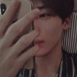 방탄 뷔 잠옷 손<b>민수</b>하는 구정모 잠옷을 손<b>민수</b>하는 나