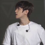 백현 <b>이런</b> <b>사진</b> 또 있음?