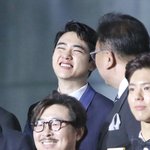 도경수 웃는거 진짜 <b>무해</b>하다