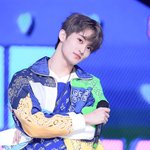 [NCT즌] <b>더</b><b>쇼</b> 1위때 사진 다 예쁘네