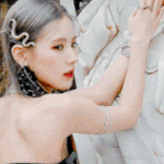 서정적인 분위기 <b>그득</b>한 여돌