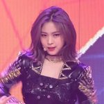 <b>신류</b>진 더팩트 찢었다