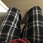 ㄹㅇ 사놓고 한 번도 <b>안</b> 입고 나간 <b>바지</b>