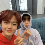 [트레저] 도영이 <b>셀카</b> 실력 점점 느는중