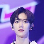 백현 <b>목젖</b> 없는거 너무 예쁨