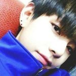 뷔 이거 뭔가 <b>양아치</b>(?) 느낌난다