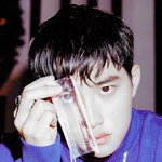 근데 경수는 이유 있게 머리 민거잖아