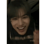 <b>카이</b> 안경 이정도면