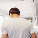 <b>아미</b>들 이거 찐 정국 등 <b>맞음</b>???