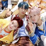 [<b>NCT</b>] 김도영 <b>동생</b>들 야무지게 끼고있넹