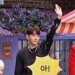 백현이 귀엽다고 생각하는 <b>사람</b> <b>손</b>