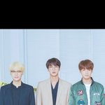 근데 김석진 <b>입술</b>이 진짜 두껍긴 한가봄
