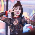 귀걸이를 주웠던 그때 그 방탄 <b>뷔</b>