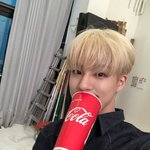 [NCT즌] 나 제노 <b>콜라</b> 셀카 개좋아함