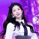[댓글부탁해] 장원영 <b>인생</b> ㄹㅇ만화 그<b>자체</b>다