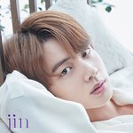 이번 방탄 갠팬들은 디패잡지는 꼭<b>사라</b>