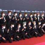 [NCT] 이렇게 깔끔한 <b>턱시도</b>도 이쁘다