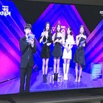 슈화 장신들 사이에 있으니까 개작<b>아짐</b> ㅋㅋㅋㅋ