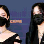 [여자친구] 오늘자 <b>샤넬</b> 친구