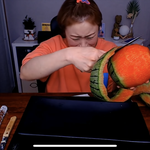 <b>수박</b>을 어케 깎아먹아