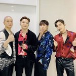 일주일만에 코디한테 무슨 일이 일어났는지 모를 <b>의상</b>변화