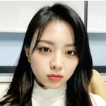 유나 데뷔초랑 <b>이미지</b>가 좀 달라진거 같음