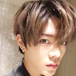 [NCT즌] <b>유타</b> 레전드 셀카