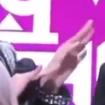 [모두드루와] 류진이 신비 손동작 따라하는거 개귀엽다ㅠㅠㅠ