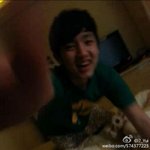 도경수 이 <b>과사</b> 처음 <b>봄</b>