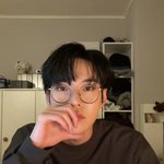 [NCT] 도스타라방<b>캡쳐</b>한거 보는데 도영이도 은근 선이 굵다