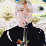 나 <b>자다</b> 일어났는데 백현이 24힛